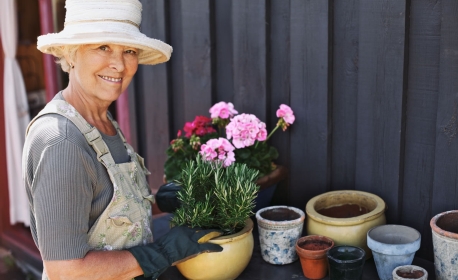 Brookland Village lifestyle - Gardening Brookland Village lifestyle - Gardening